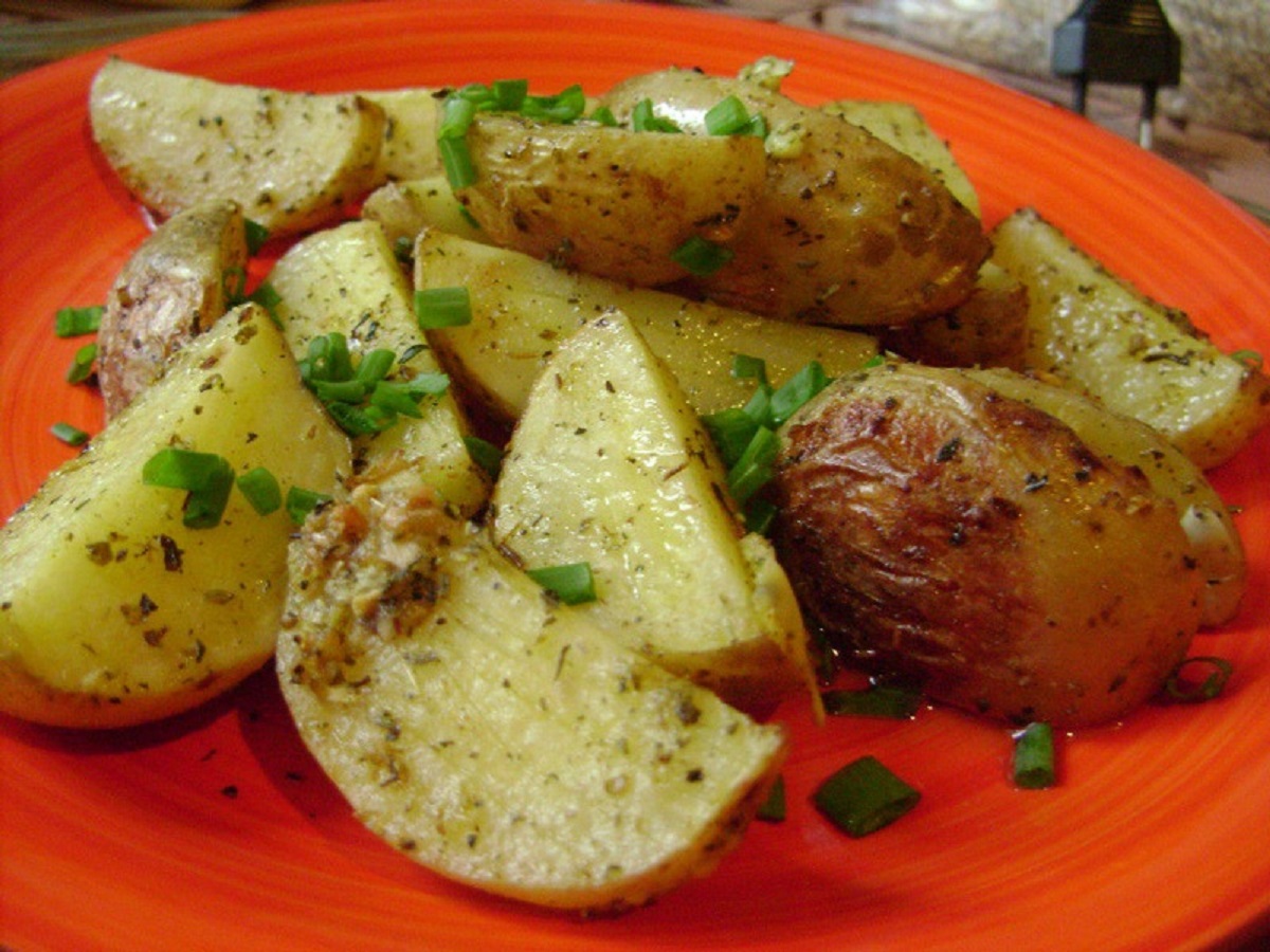 фото жареной картошечки с чесноком